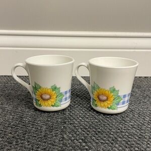 Two Corning Ware SUNSATIONS Sunflower mugs coffee tea classic traditional